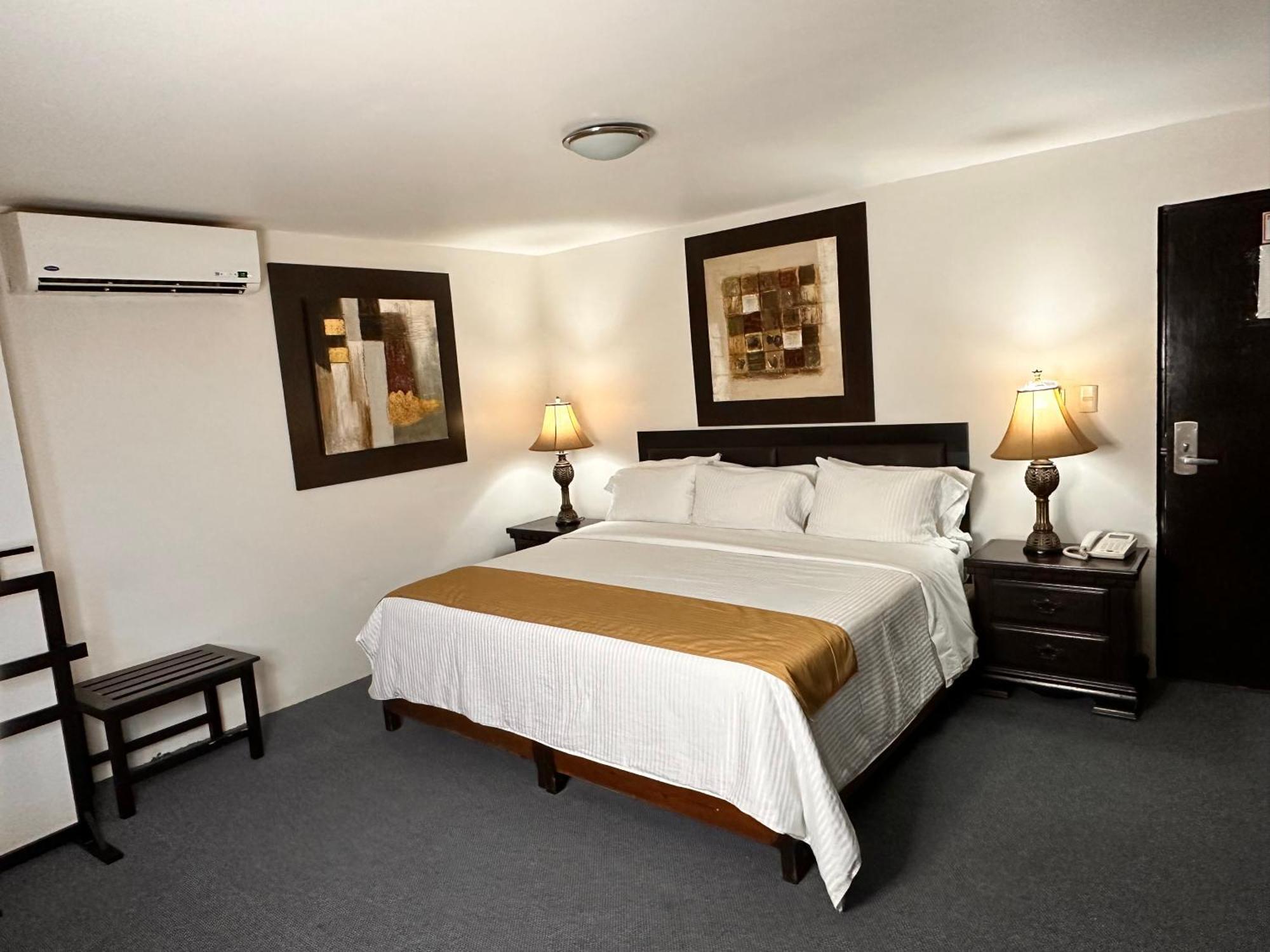 Hotel Del Fresno Fresnillo de González Echeverría Extérieur photo